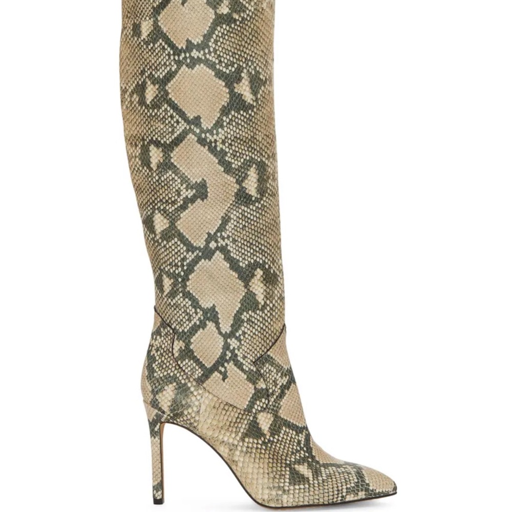 NWOT-Vince Camuto Kervana Croc Embossed Knee High Boot. SIZE 7M.